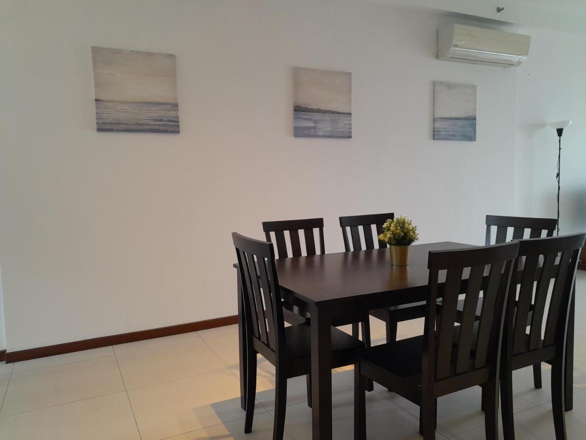 The Landmark Comfort Relax Spacious Sea View By Iz Tanjung Tokong Exterior photo