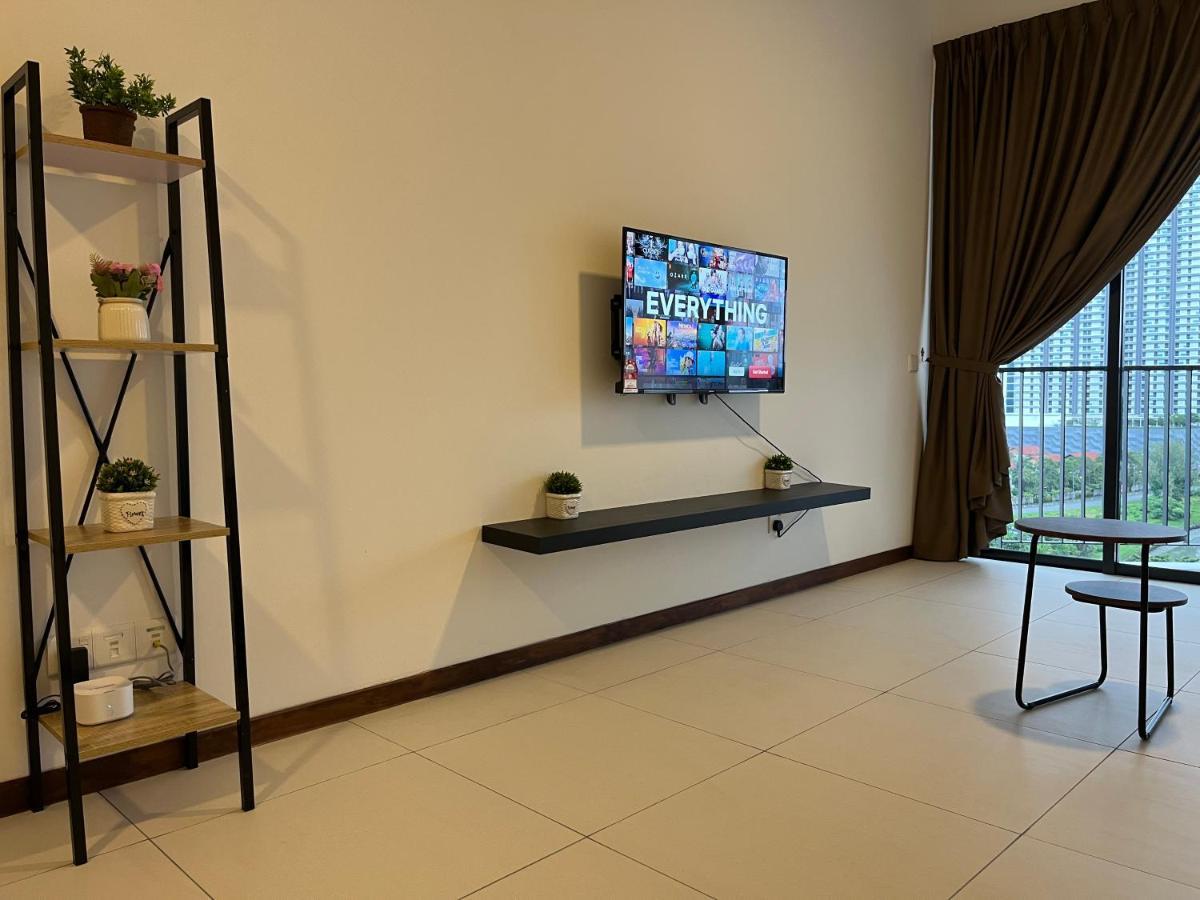 The Landmark Comfort Relax Spacious Sea View By Iz Tanjung Tokong Exterior photo