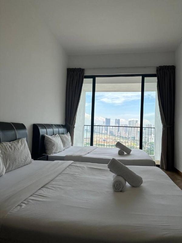 The Landmark Comfort Relax Spacious Sea View By Iz Tanjung Tokong Exterior photo
